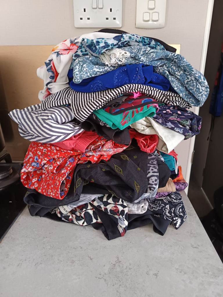 Bundle of 35 Ladies Summer Tops, Mix of Sizes & Brands. All in Great Condition 