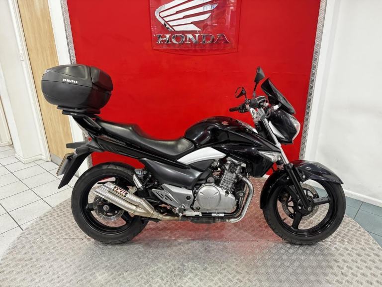 2015 '15' Suzuki GW250F Inazuma