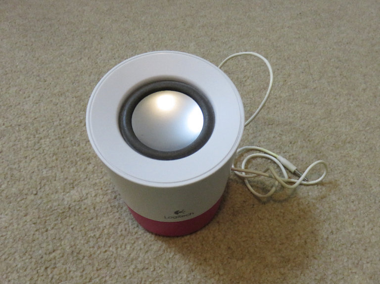 Logitech Multimedia Speaker Z50 for Smartphone, Tablet and Laptop (3.5mm Jack)