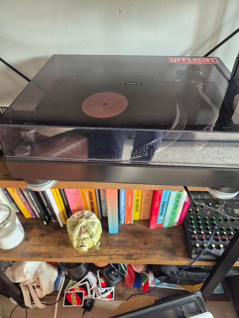 Pioneer Record Player Turntable – Good Condition