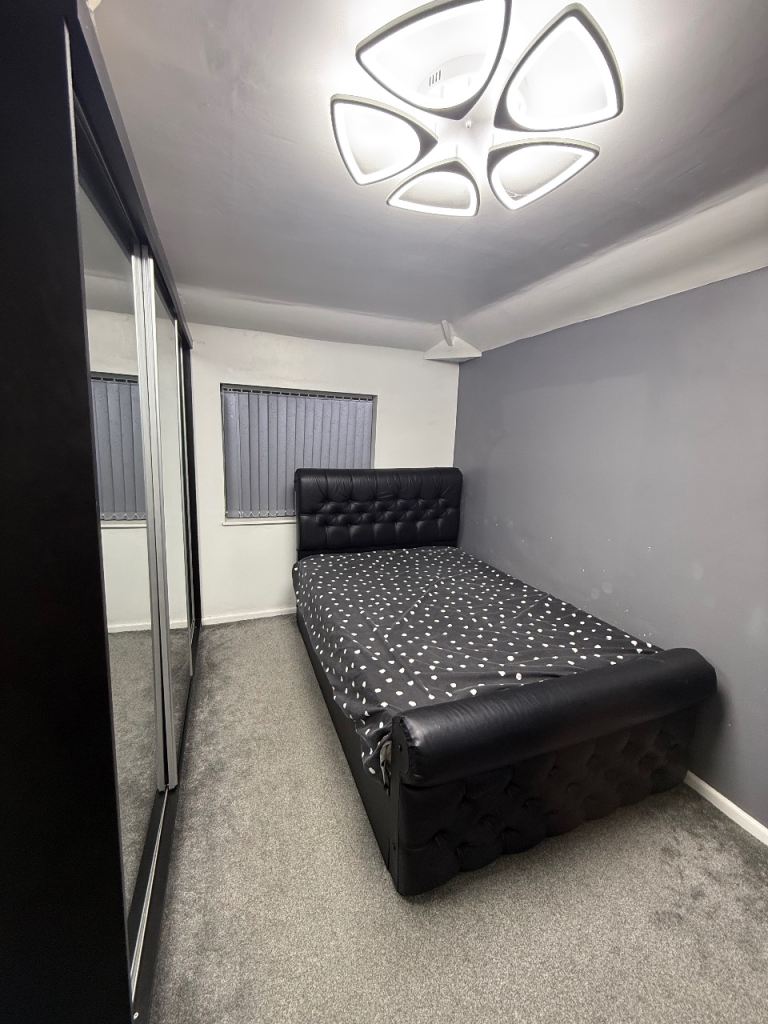 Double bedroom 