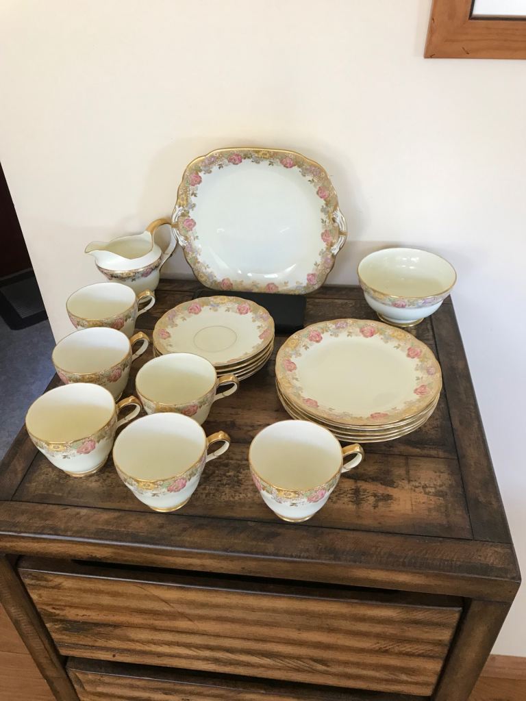 Grosvenor Copeland tea set