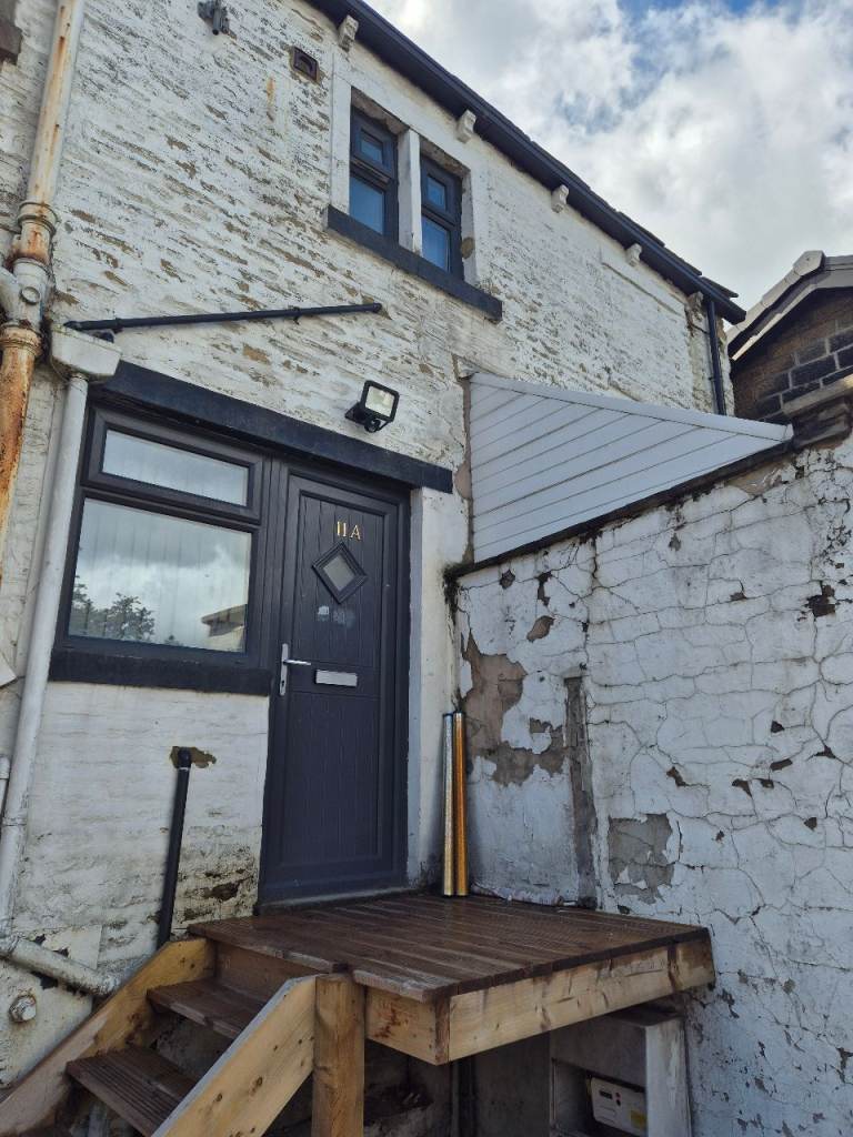 Modern 2 bedroom house available Colne BB8 £750pcm