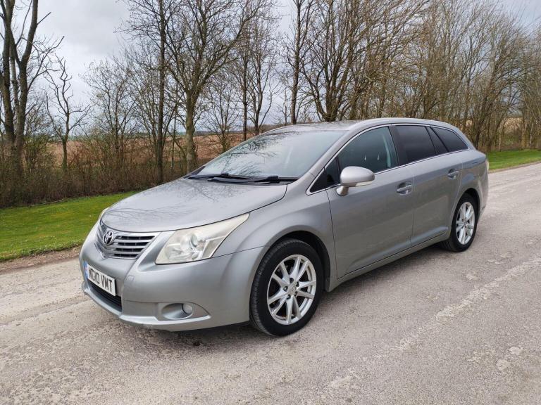 TOYOTA AVENSIS 2.0 D-4D TR Tourer Euro 5 5dr 2010