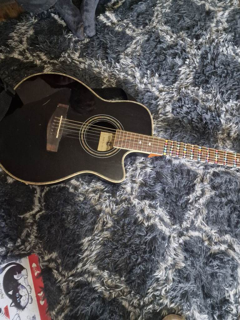 Gear learning guitar 