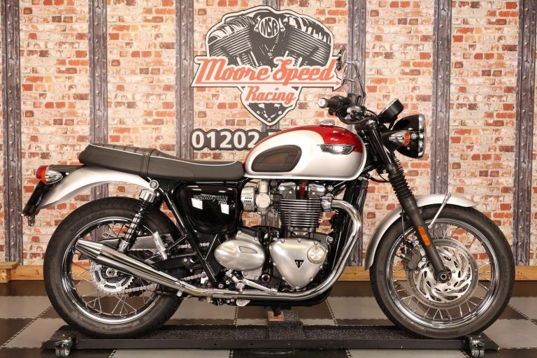 **DEPOSIT TAKEN** 2016 TRIUMPH BONNEVILLE T120 - 13,507 MILES - EXCELLENT