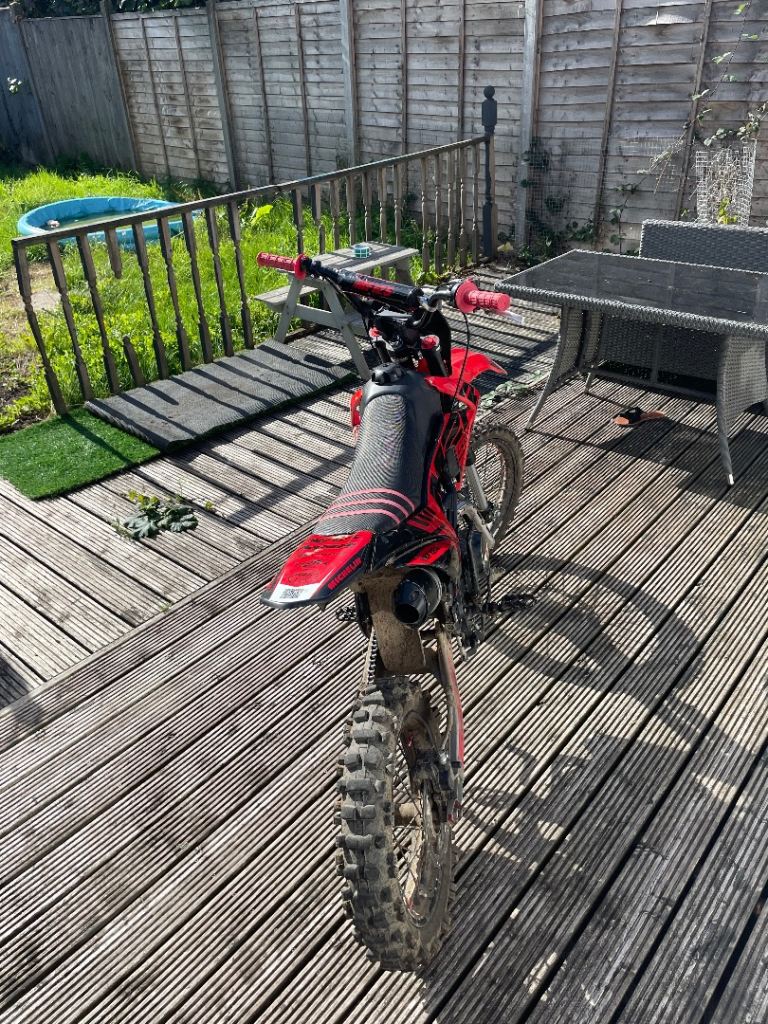Pit bike 