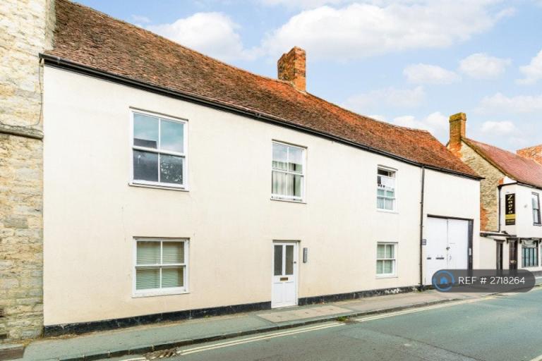 1 bedroom flat in Causeway, Bicester, OX26 (1 bed) (#2718264)