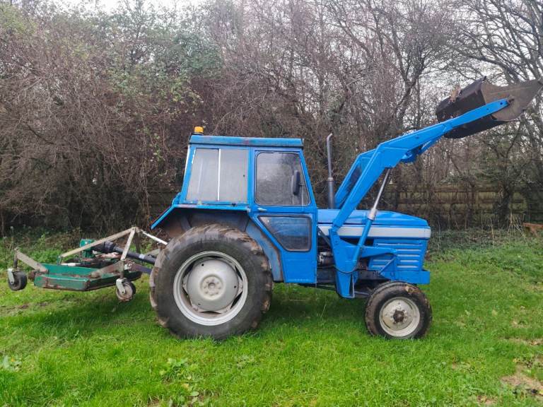 Tractor Leyland 255 road registered 
