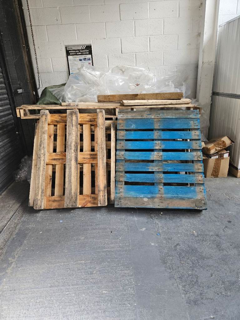 Free Wooden Pallets – Various Sizes, Used Condition