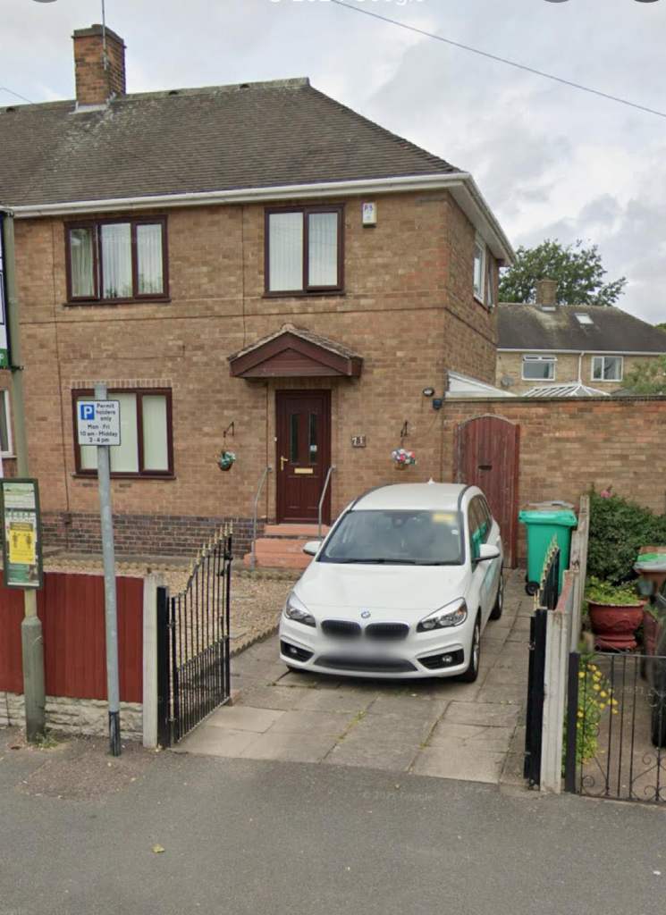 Three bedroom house in Clifton area Sunninghill Drive 