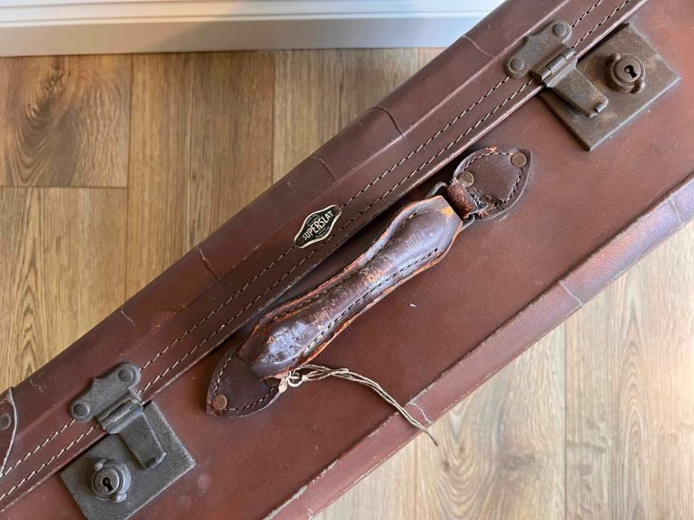 Vintage "Superslat" suitcase with "Vulcanide" fibre internal lining