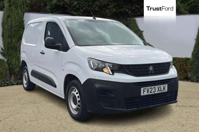 2023 Peugeot Partner 1000 1.5 BlueHDi 100 Professional Premium + Van PANEL VAN DIESEL Manual
