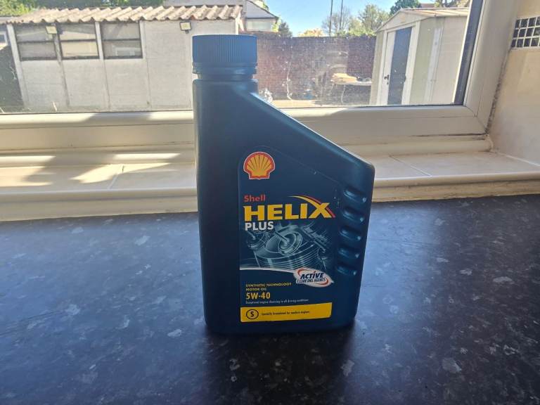 Sealed 1L Shell Helix Plus 5w-40 Engine Oil