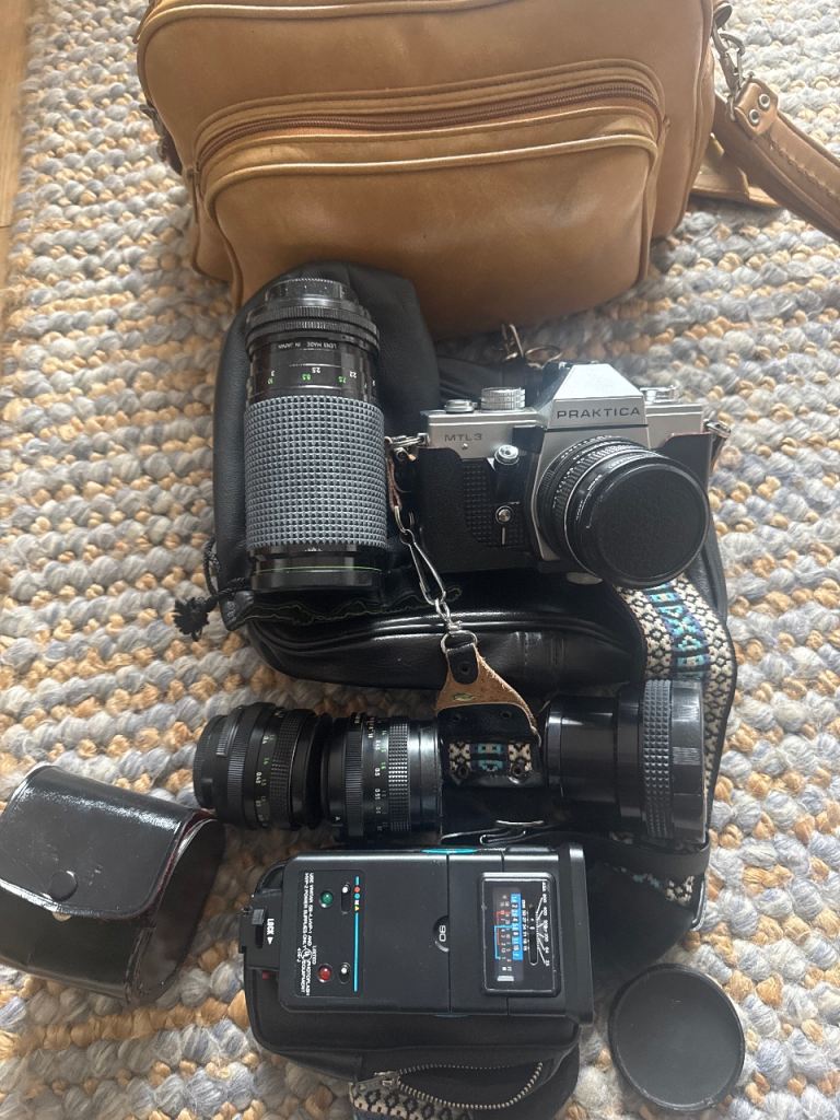 Praktica MTL 3 plus accessories 