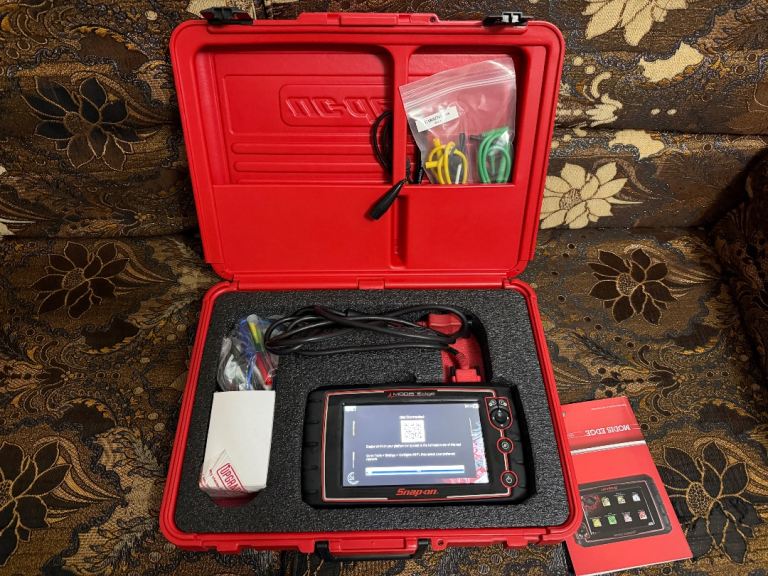 Snap On Modi’s Edge 24.4 diagnostic & Scope Multimeter 