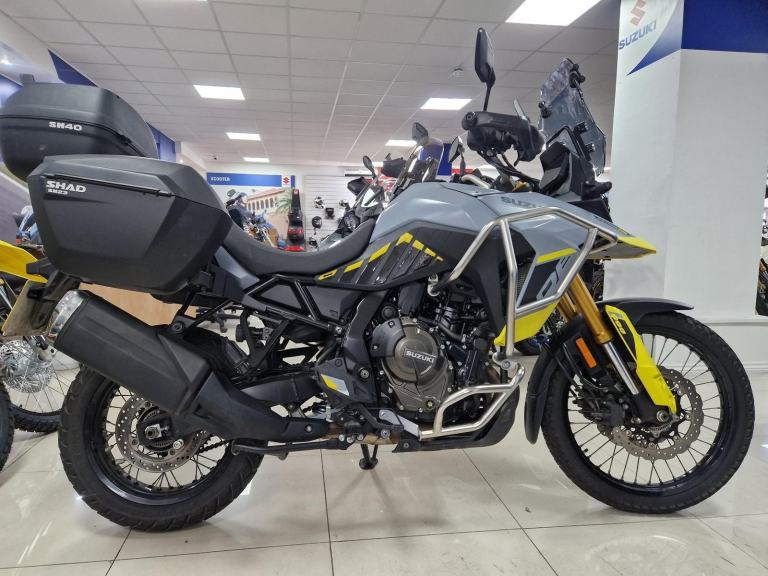 2023 SUZUKI V-STROM 800DE IN GREY/YELLOW