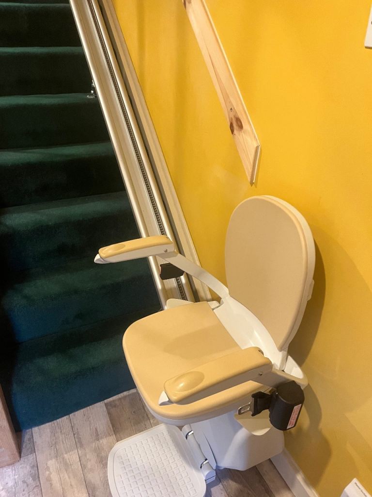  Stair lift