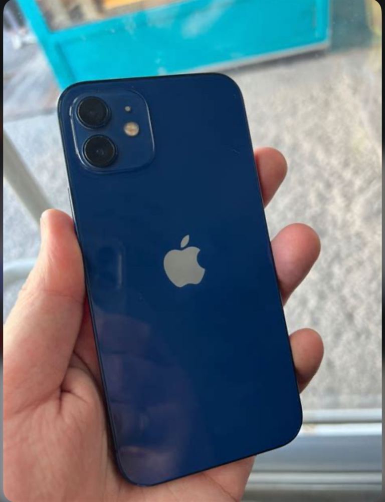 image for iPhone 12 64gb £80