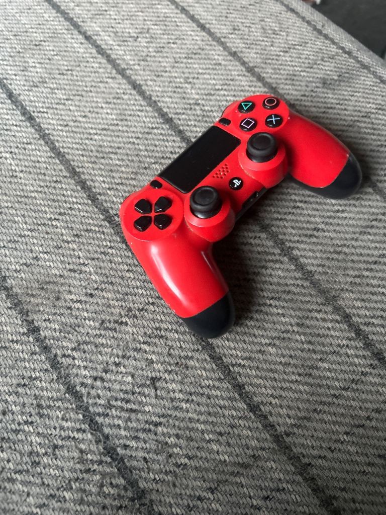 Sony PS4 DualShock 4 Controller – Red, Good Condition