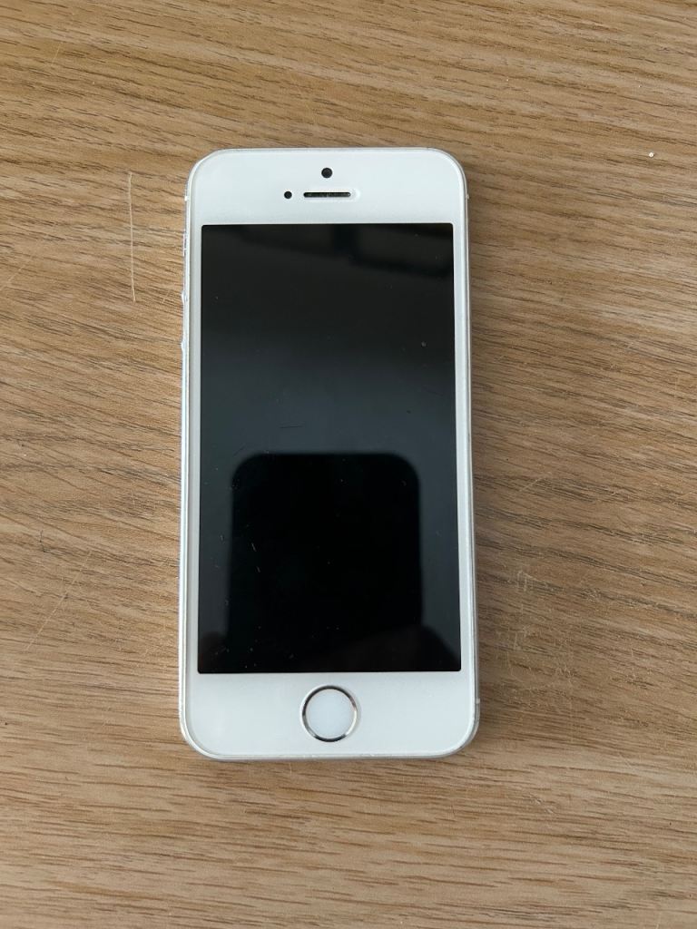 Apple iPhone 5s 16GB – White, Fair Condition