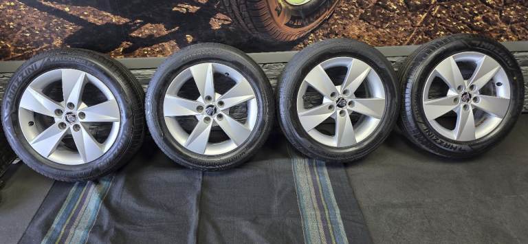 Skoda Genuine 15 alloy wheels + 4 x tyres 195 55 15