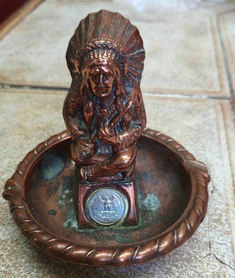 One dollar native american coin holder