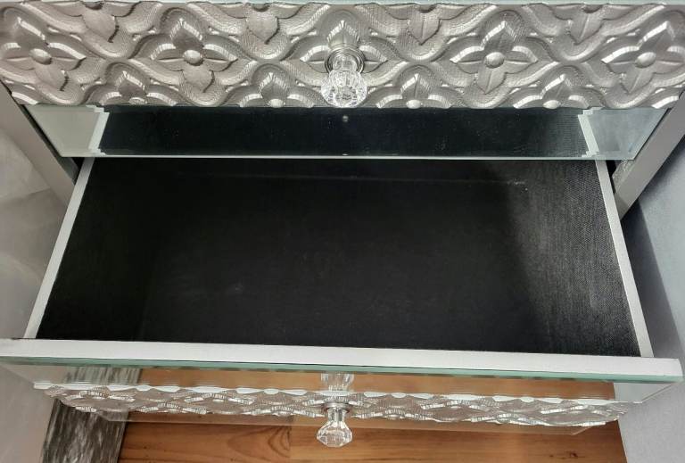 Selection Of Ex-Display Bedside Lamp Tables/Lockers