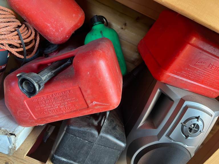 job lot of  petrol fuel cans, 5 litre, all colours - car or lawnmower