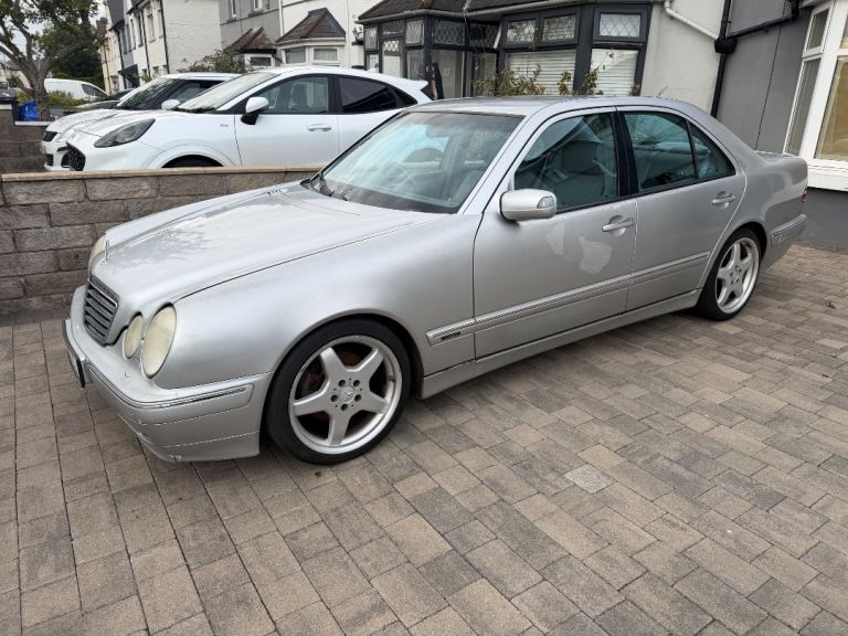 Mercedes-Benz, E CLASS, Saloon, 2000, Manual, 2799 (cc), 4 doors