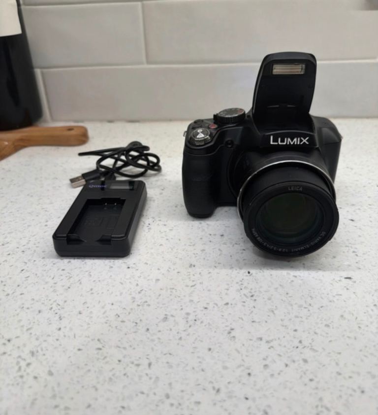Vhbw Cavo Dati USB  USB Standard Tipo A  150cm Compatibile Con Panasonic Lumix Dmc Lx100 Dmc Lf1 Dmc Fz1000 Dmc Fz300 Dmc Fz200 Fotocamera 83909772