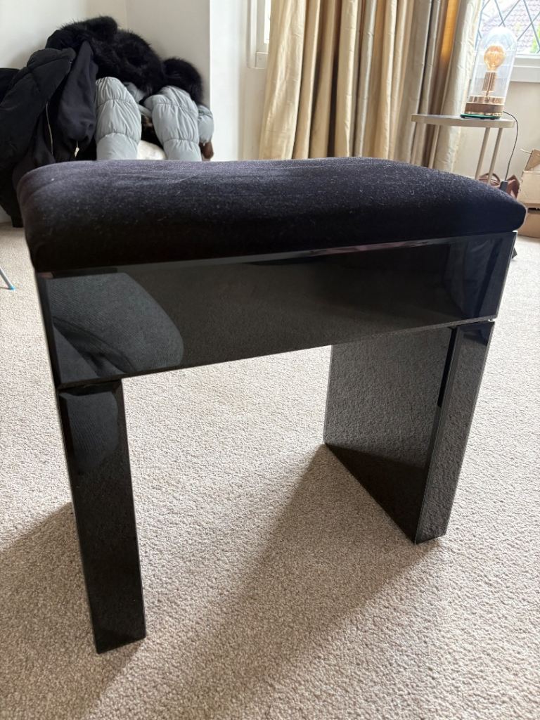 Dressing table stool 