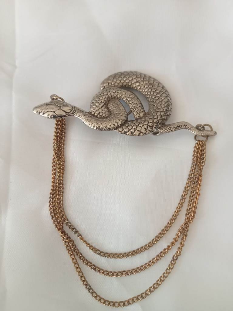 Snake Brooch Pin with Gold Coloured Chains