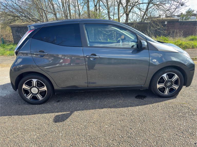 Toyota, AYGO, Hatchback, 2017, Manual, 998 (cc), 5 doors