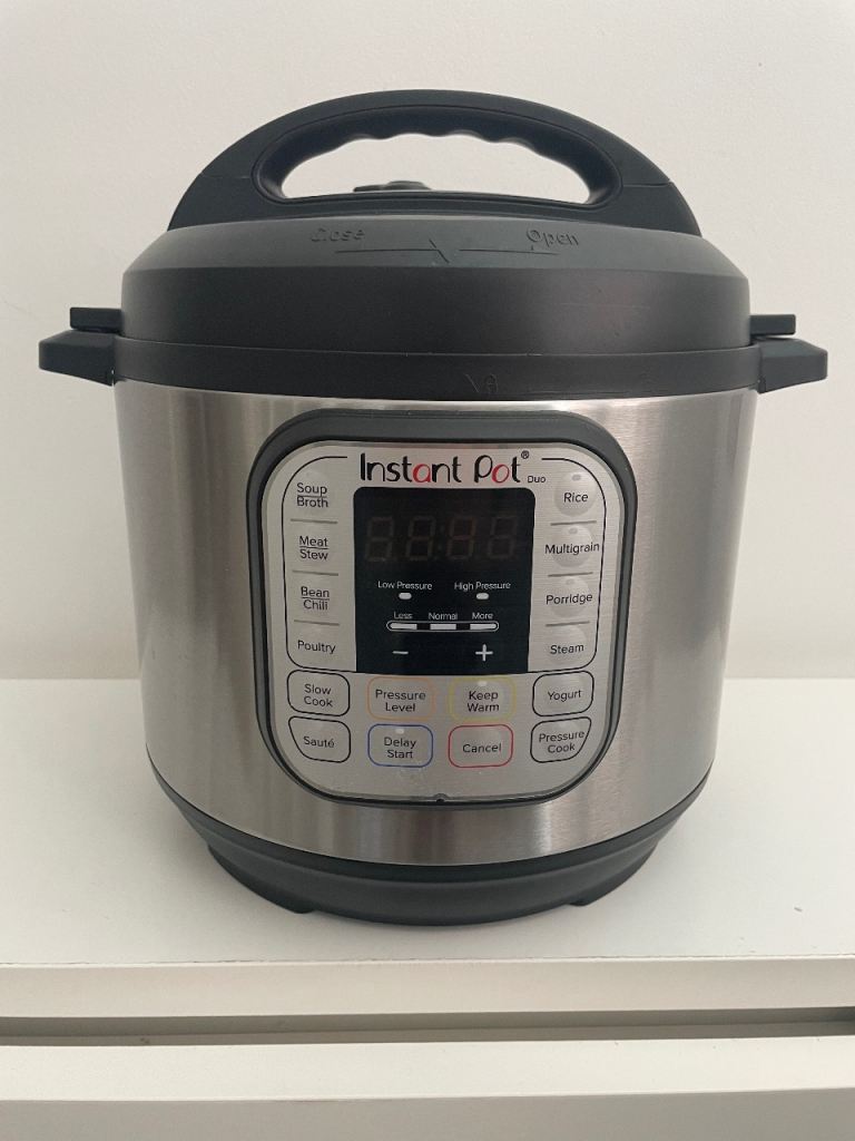 Instant Pot Duo 7-in-1 Multi Cooker 5.7 litre - Excellent Condition