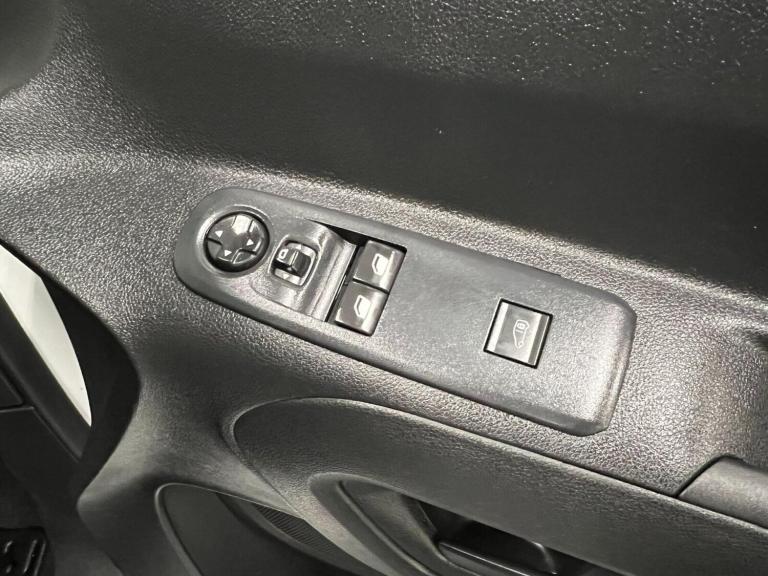 2022 Vauxhall Combo Combo 1.5 Turbo D 2300 Sportive L2 H1 Euro 6 4dr Panel Van Diesel Manual