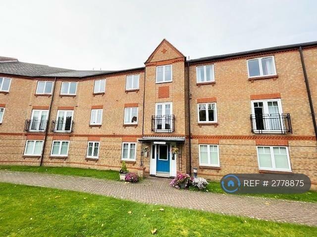 2 bedroom flat in St. James House, Scarborough, YO12 (2 bed) (#2778875)