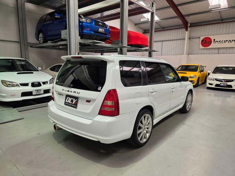 SUBARU FORESTER Sti Sg9 White Manual Petrol 2004