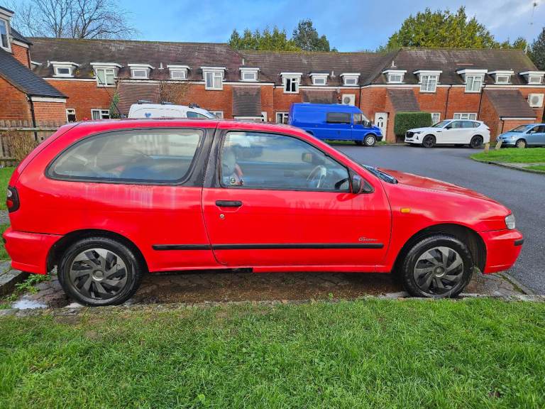 Nissan, ALMERA, RED, Hatchback, 1998, Manual, 1392 (cc), 3 doors - 93,000 miles