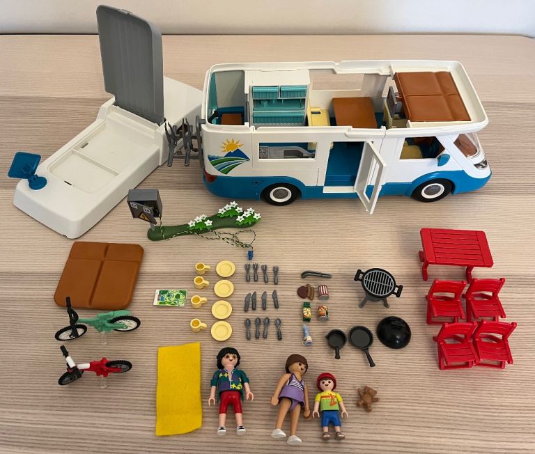 Playmobil Family Camper 70088