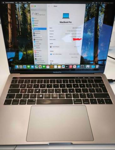 MacBook Pro 2018 A1989 - Intel 2.7GHZ Quad-Core i7, 16GB memory