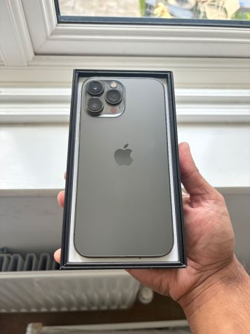 iPhone 13 Pro Max 256GB: Graphite | 81% BH🔌 | PRISTINE condition