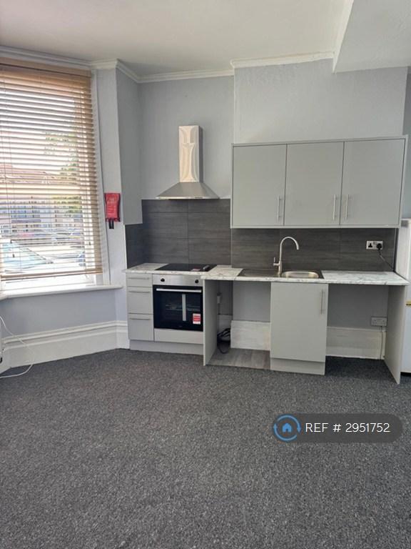 Studio flat in Pembury Road, Westcliff-On-Sea, SS0 (#2951752)