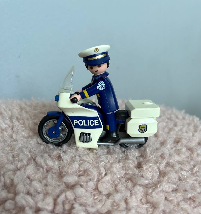 Playmobil police motorbike and figure set 