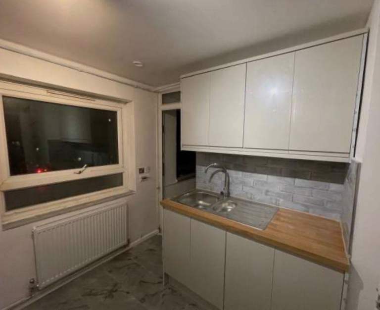 🏡 Spacious 2 Bedroom Renovated Flat To Rent – TW7 6BX 🏡
