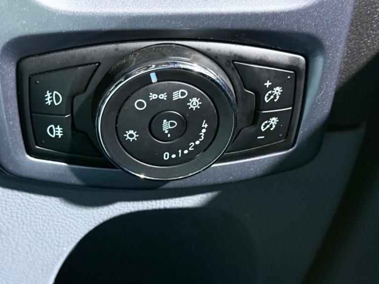 2014 Ford Transit Custom 2.2 TDCi 290 Limited L1 H1 5dr PANEL VAN Diesel Manual