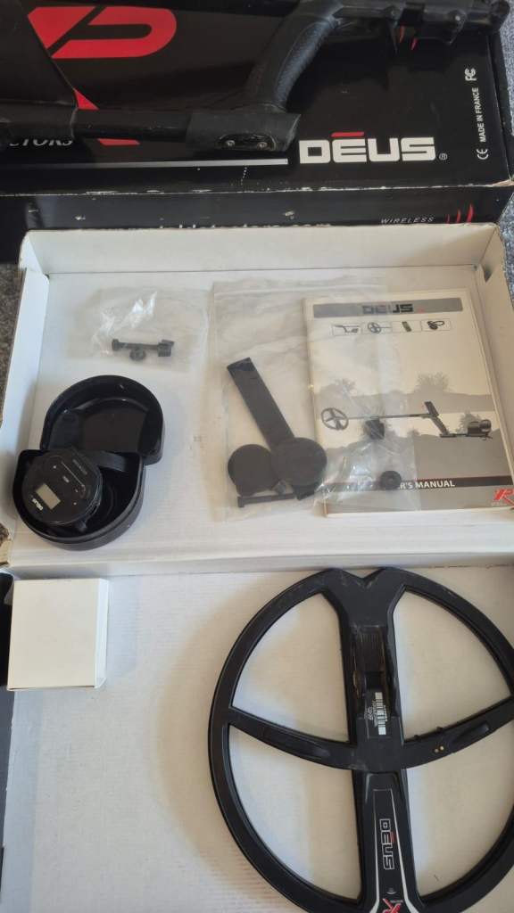 XP Deus 1 Lite Metal Detector - 9" Coil, WS Headphones & Stem - Boxed (No Charger)
