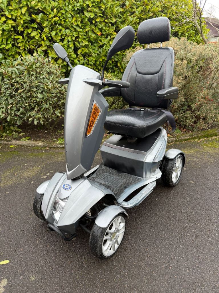 8mph mobility scooter MID SIZE