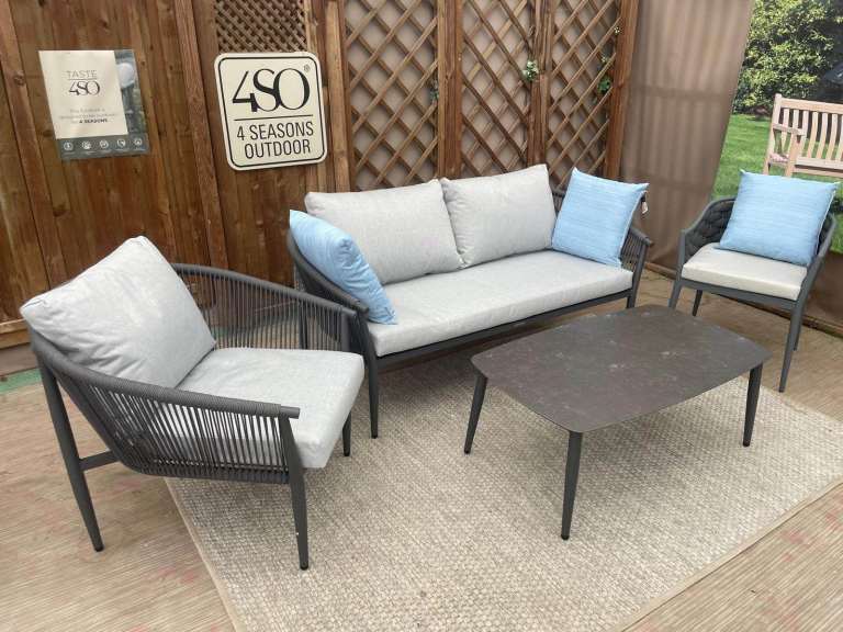 Alexander rose end of season sale rrp £1289