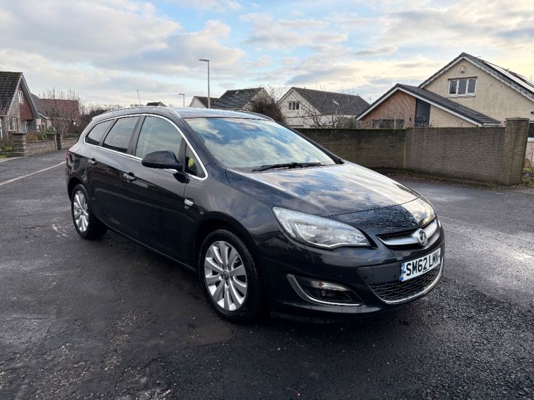Vauxhall Astra 2.0 CDTI 165 Estate Auto. 2012. 